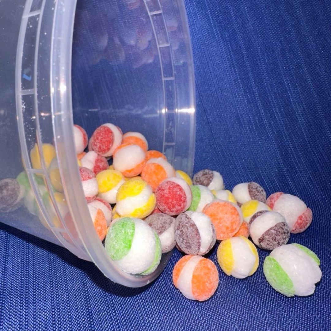 CrunchPop Freeze Dried Candies - Skit-o-Pop Surette (Freeze Dried skittles)